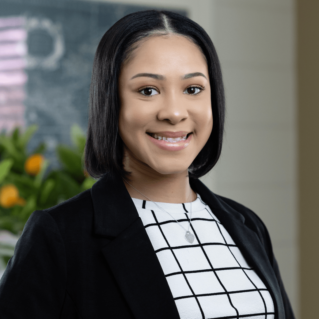 Mya Campbell Receptionist-min Mya Campbell Receptionist